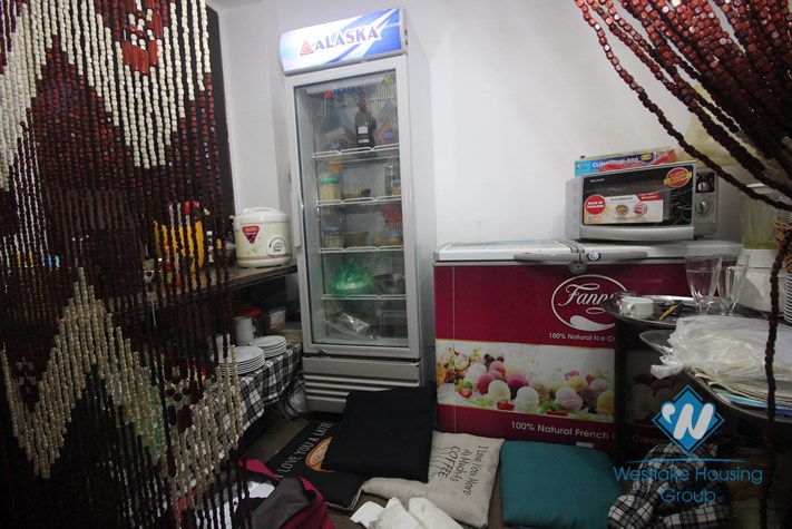 Six bedrooms house for rent in Truc Bach area, Ba Dinh district, Ha Noi